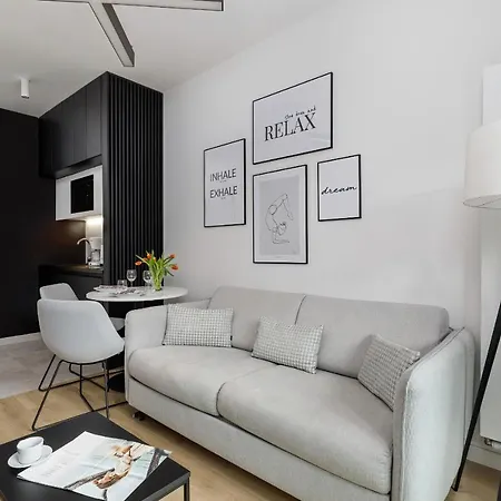 Modern Shellter Beachside By Renters Apartment Rogowo (Gryfice)