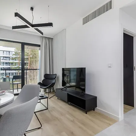 Apartment Modern Shellter Beachside By Renters