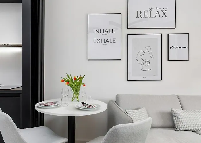 Apartman Modern Shellter Beachside By Renters Rogowo