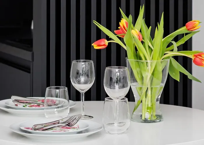 Modern Shellter Beachside By Renters Apartman *